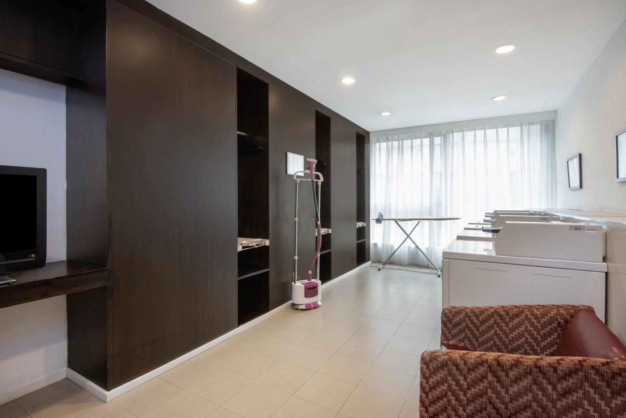 Holiday Inn Express Chengdu Gulou-Tianfu Square Chunxi Road Branch Exterior foto